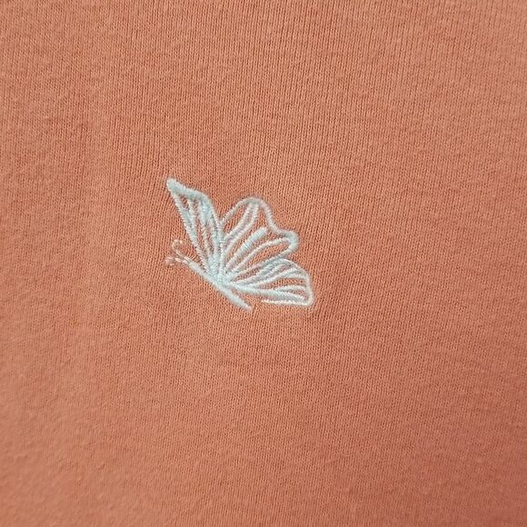 🎁5/$25 Tradition Womans Polo Size Medium Orange With White Butterfly - Picture 5 of 6